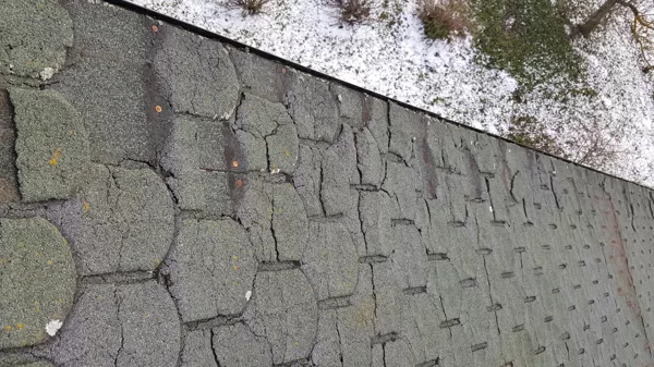 tāds izskatās segums pēc vairāk kā 10 gadiem...