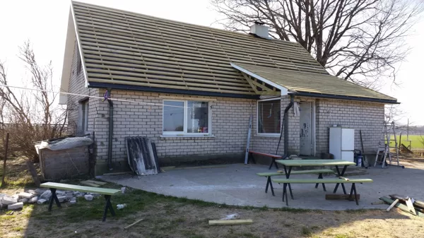 notek sistēmu un jumta kastes montāža