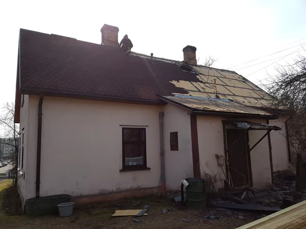 vecā seguma demontāža